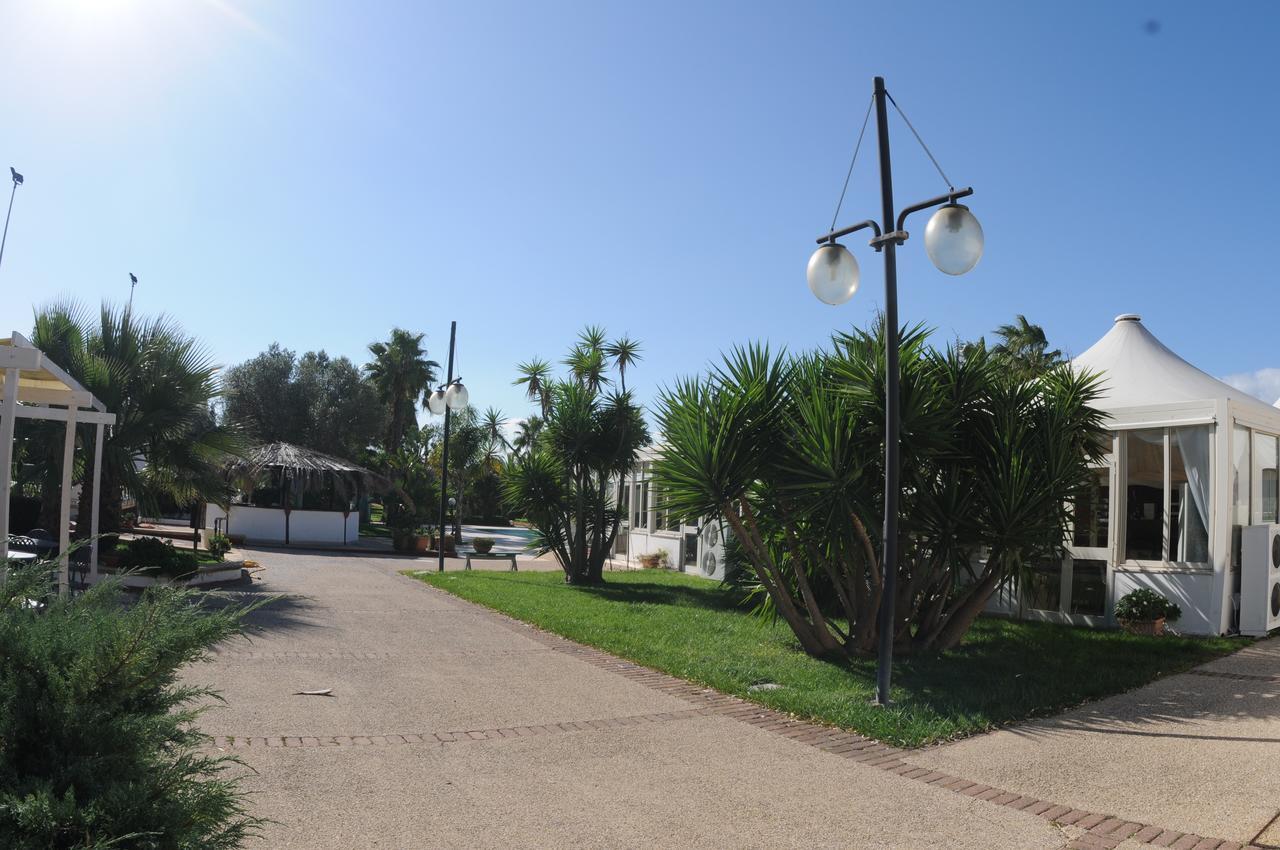 Hotel Masseria Marziale Brindisi Exterior foto
